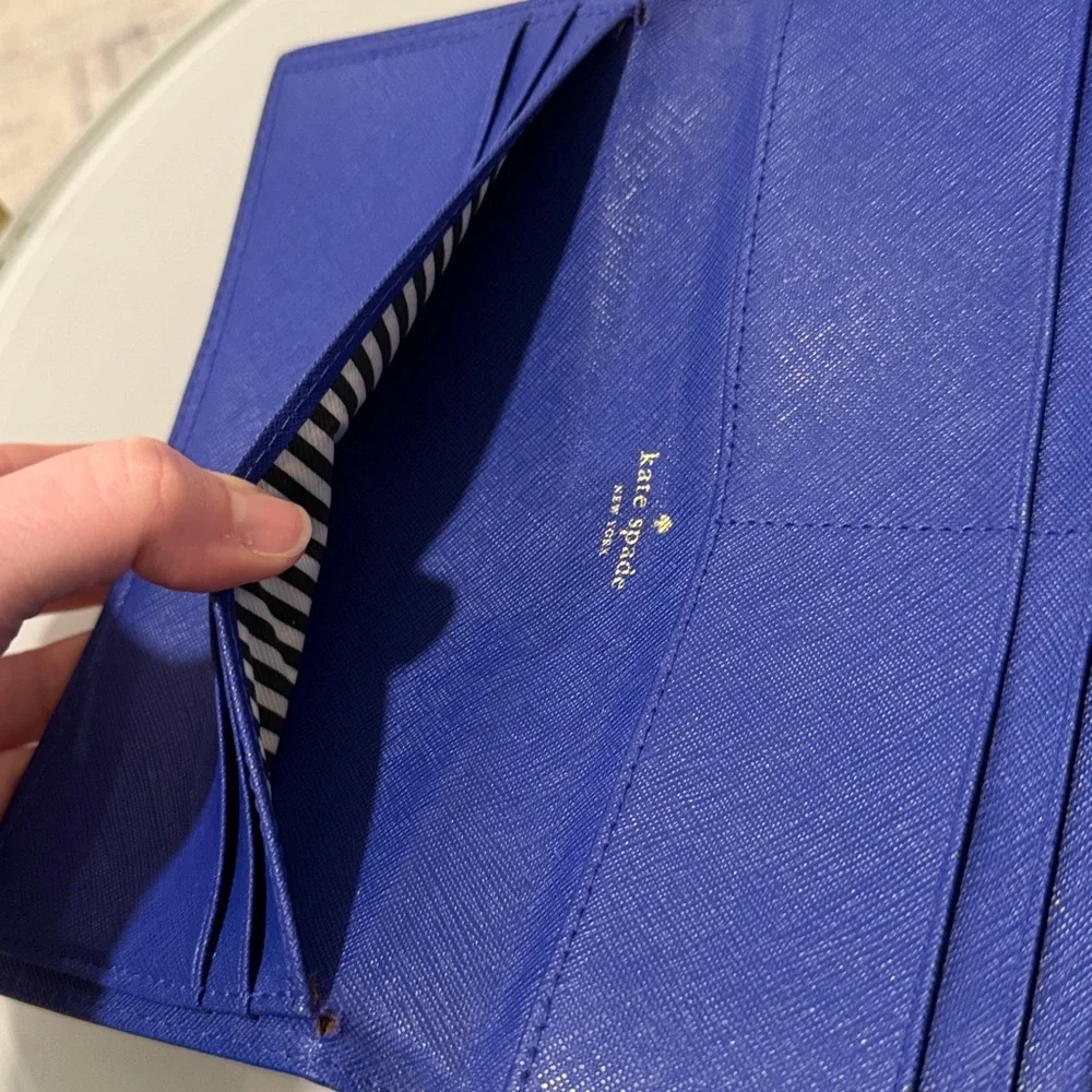 Kate Spade Billfold Wallet/Purse/Clutch Dodger Blue - Picture 4 of 9